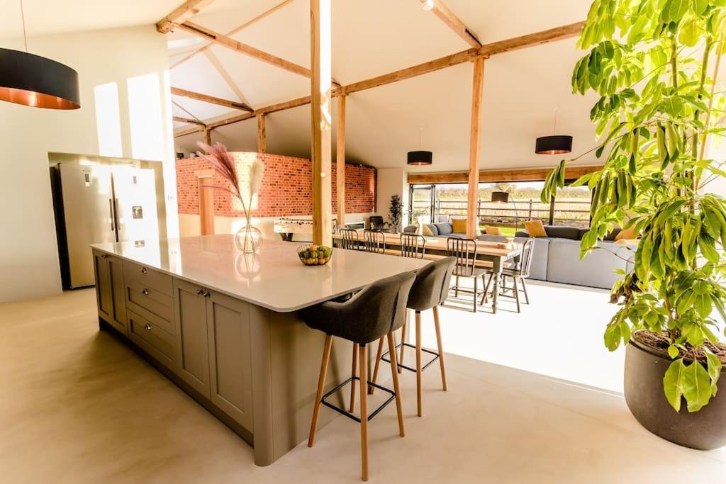 Beautiful Barn Conversion Close To The Broads Dilham Luaran gambar